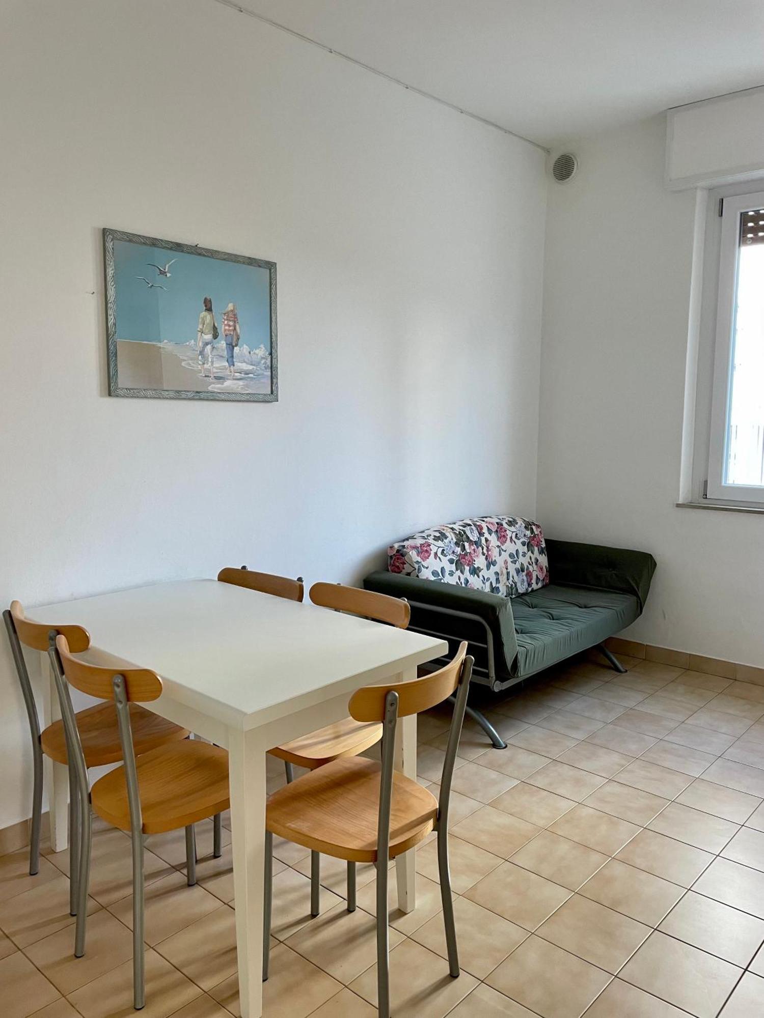 Tommy 1 Apartment Lignano Sabbiadoro Exterior photo